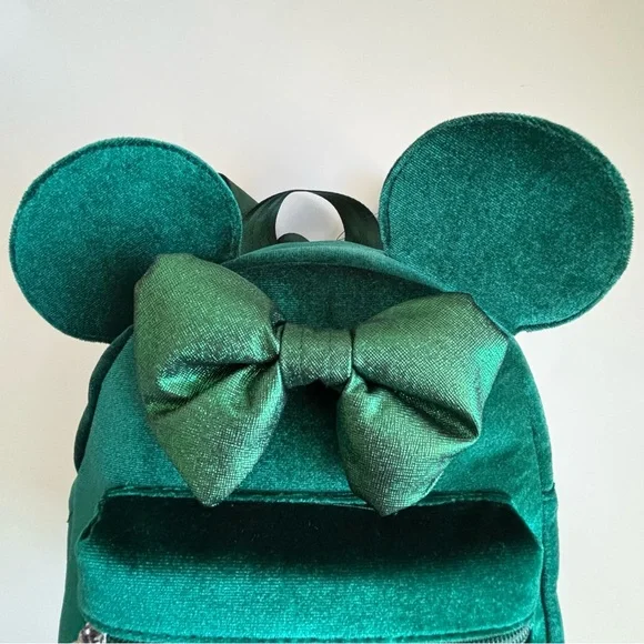 FINAL PRICE DROP! Bioworld Disney Minnie Mouse Green Velvet Mini Backpack NWT - Picture 10 of 14